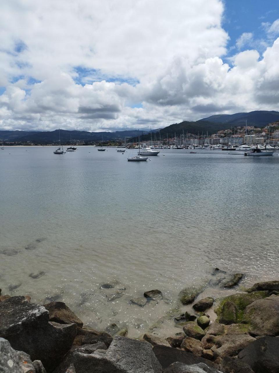 Precioso Apartamento En Baiona Zona Centro Luaran gambar